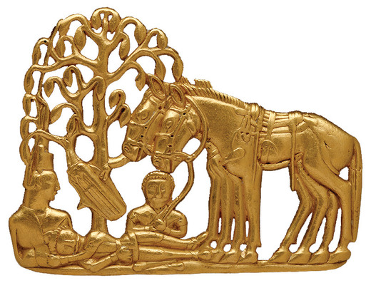 Fourth-century BCE gold buckle