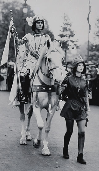 Marjorie Annan Bryce in a Suffragette procession to mark George V’s coronation in 1911.
