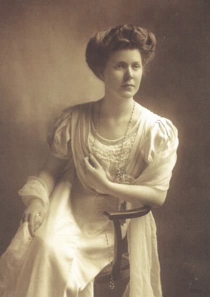 Emily Tinne c.1910.