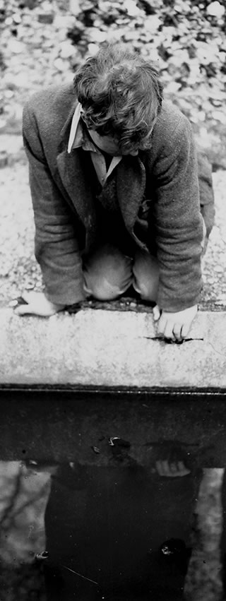 Julian Bell photographed by Lettice Ramsey (c. 1932).