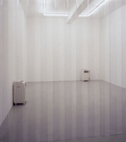 ‘Aire/Air’ by Teresa Margolles (2003)