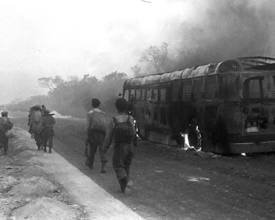 Ernesto Fernández Nogueras: Playa Girón después de un bombardeo