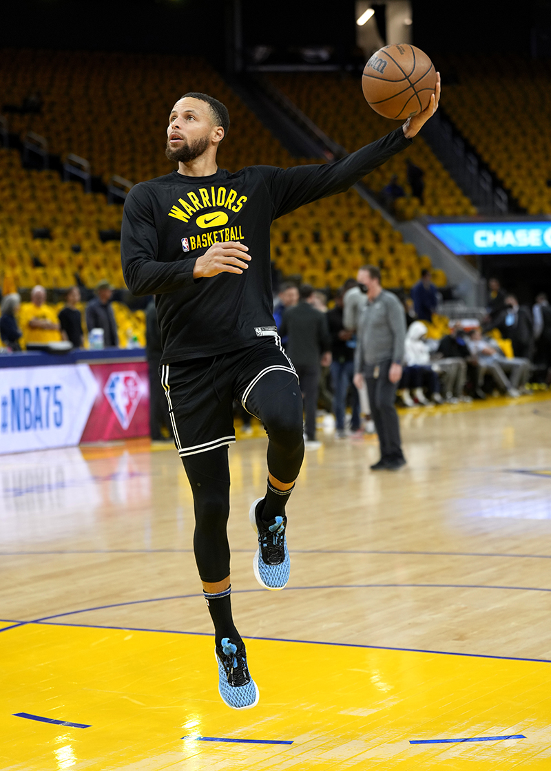 Stephen Curry warming up before a game against the Dallas Mavericks in May. Photo © Thearon W. Henderson/Getty