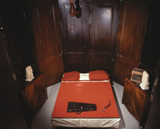 Red Room (Parents), 1994